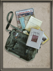 DSA_Schwarze_Auge_Museum_Trail_Cthulhu_Bookhounds_Leatherbound_Limited_Bag